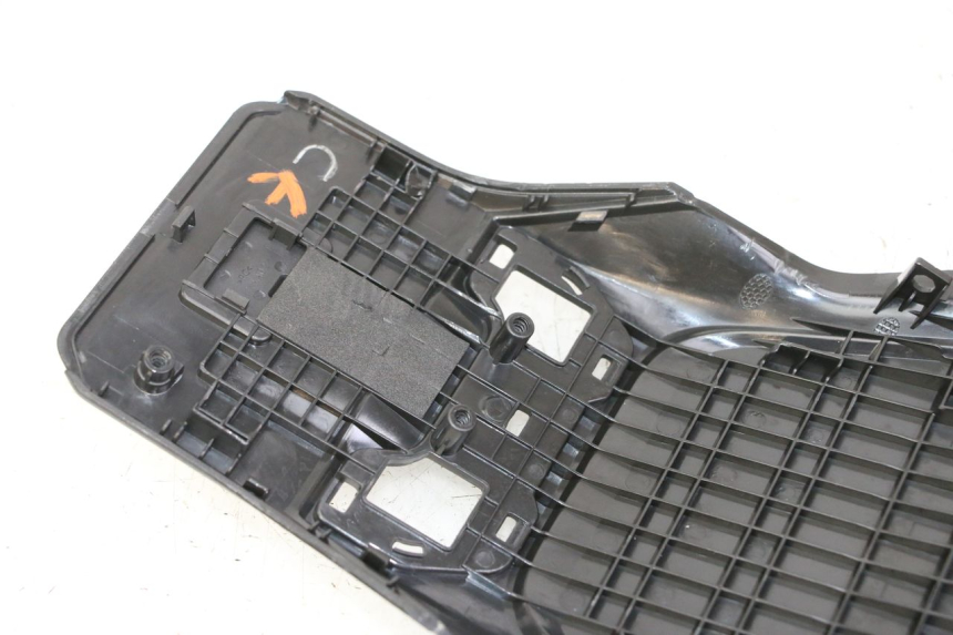 photo de CARENA POSTERIORE CONGIUNZIONE SUPERIORE SEGWAY NINEBOT ZT3 PRO 1