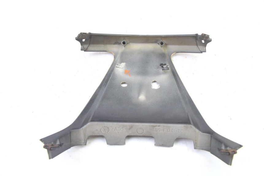 photo de GIUNZIONE PARAFANGO POSTERIORE YAMAHA XMAX X-MAX 125 (2006 - 2009)