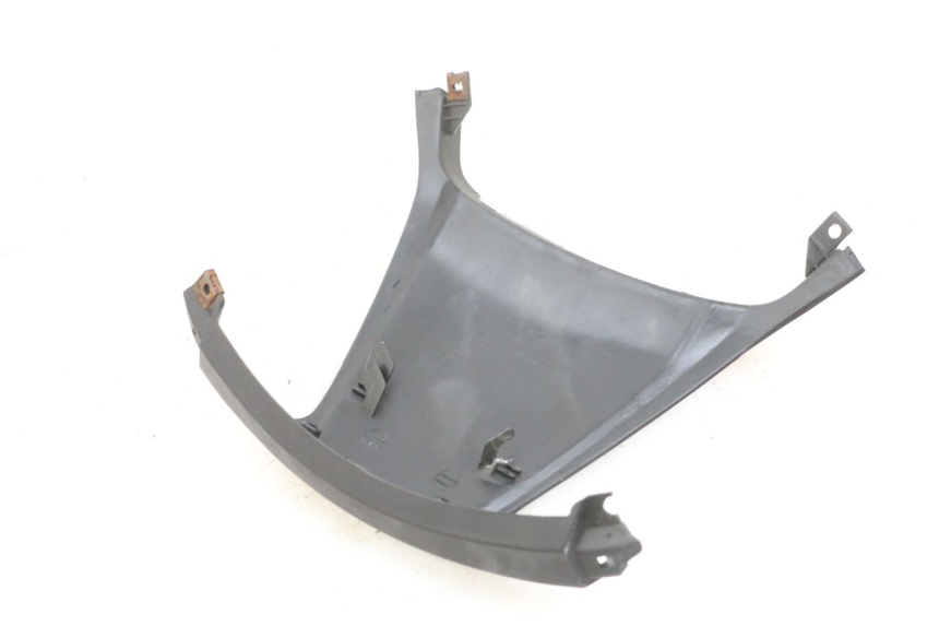 photo de GIUNZIONE PARAFANGO POSTERIORE YAMAHA XMAX X-MAX 125 (2006 - 2009) - Zoom sullo stato d'uso