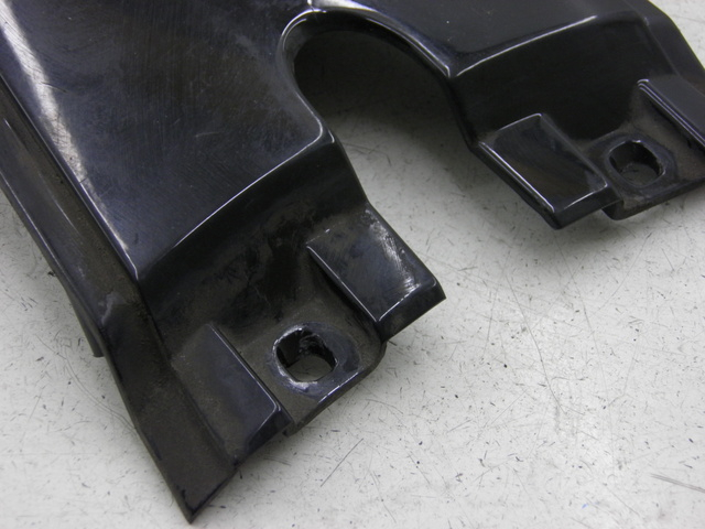 photo de Giunzione carenatura posteriore YAMAHA YBR 125 (2007 - 2009)