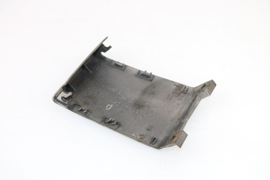 photo de Giunzione carenatura posteriore YAMAHA YZF R THUNDERCAT 600 (1999 - 2003)