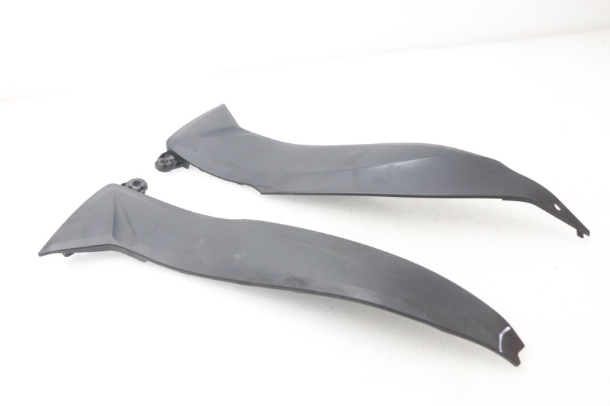 photo de Giunzione carena anteriore SUZUKI GSX-R GSXR K16 1000 (2012 - 2016)