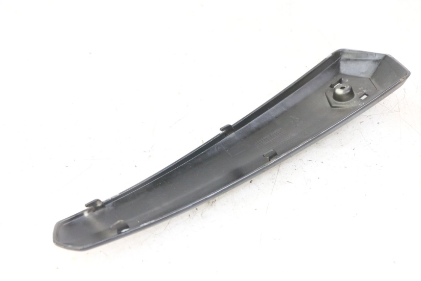 photo de CARENA ANTERIORE CONGIUNZIONE PIAGGIO IE MP3 YOURBAN 300 (2011 - 2016) - Dettaglio del componente