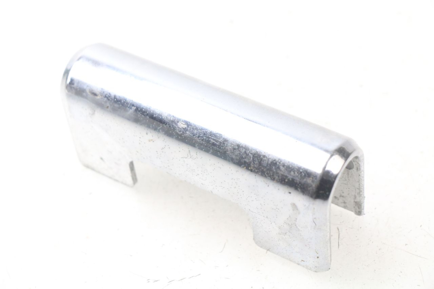 photo de Giunzione carena anteriore inf HYOSUNG AQUILA GV 125 (2009 - 2016)