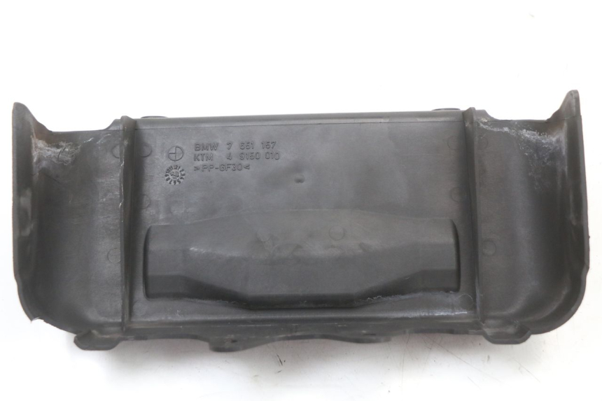 photo de GIUNZIONE PARAURTI ANTERIORE INF BMW C1 125 (2000 - 2003)