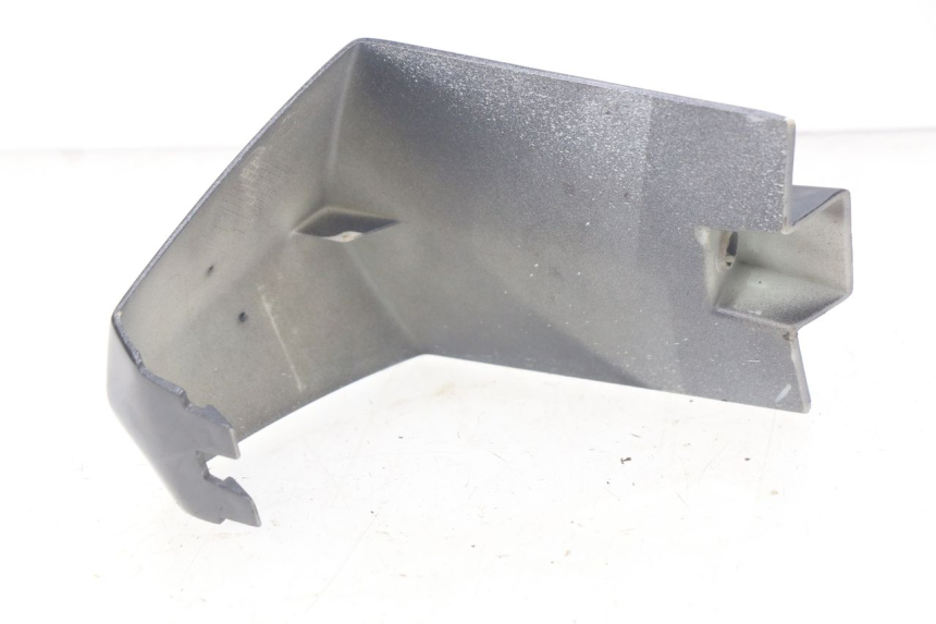 photo de GIUNZIONE PARAURTI ANTERIORE INF PEUGEOT CITYSTAR 50 (2013 - 2017)