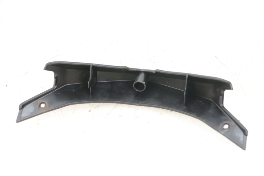 photo de GIUNZIONE PARAURTI ANTERIORE INF SYM JET 14 4T 50 (2018 - 2022)