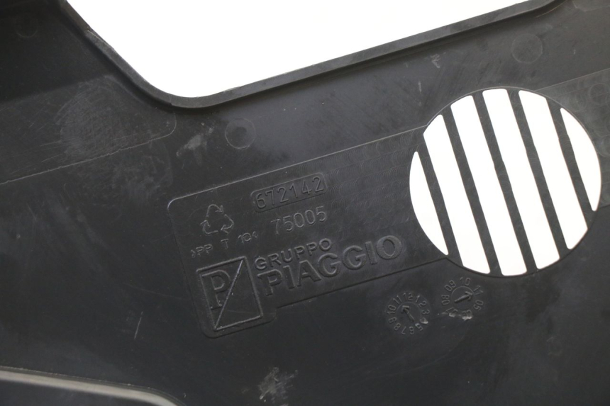 photo de CARENA ANTERIORE CONGIUNZIONE PIAGGIO MP3 HPE 310 (2024 - 2025)