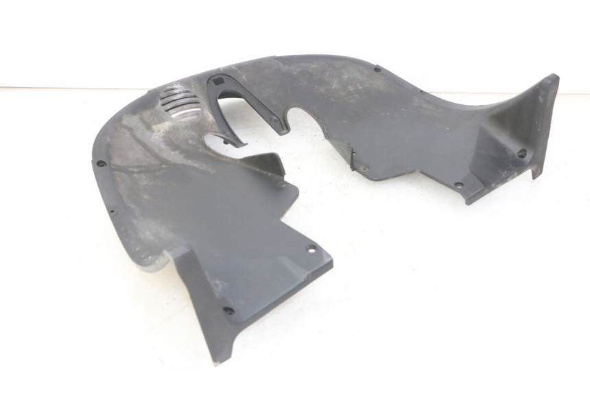 photo de GIUNZIONE PARAURTI ANTERIORE INF PIAGGIO MP3 LT 300 (2010 - 2016)