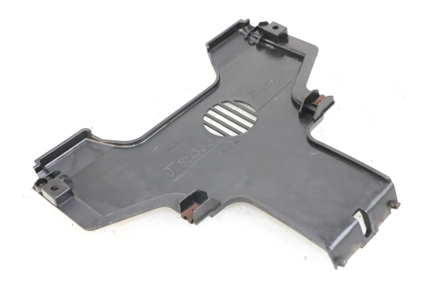 photo de Giunzione carenatura anteriore inf PIAGGIO MP3 500 (2011 - 2015)