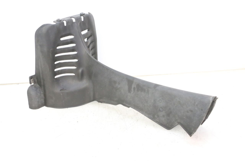 photo de Giunzione carenatura anteriore inf PIAGGIO MP3 500 (2011 - 2015)