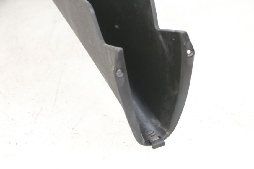 photo de CARENA ANTERIORE CONGIUNZIONE PIAGGIO MP3 RL 250 (2007 - 2010) - Altra angolazione