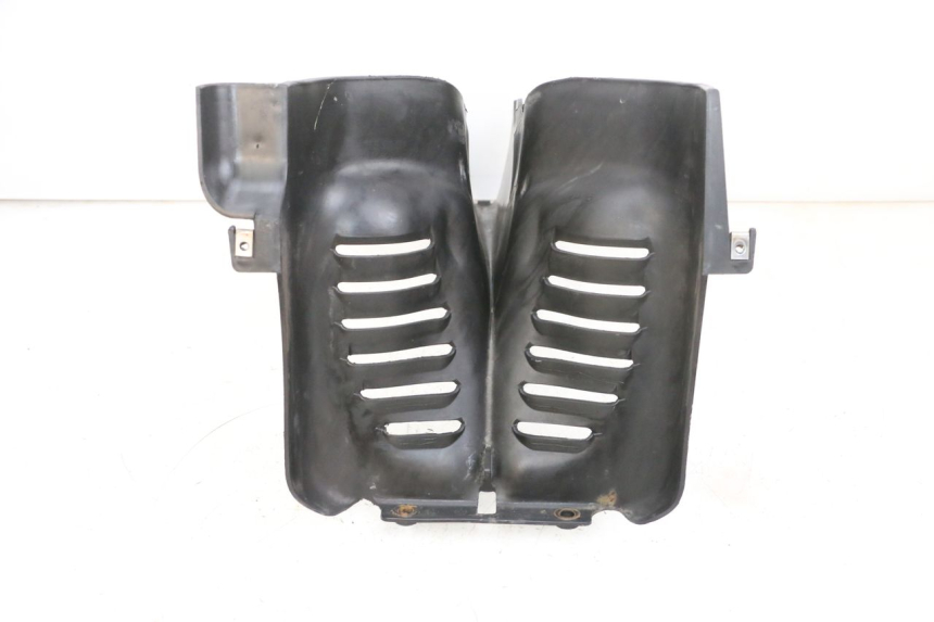 photo de CARENA ANTERIORE CONGIUNZIONE PIAGGIO MP3 RL 250 (2007 - 2010) - Primo piano tecnico