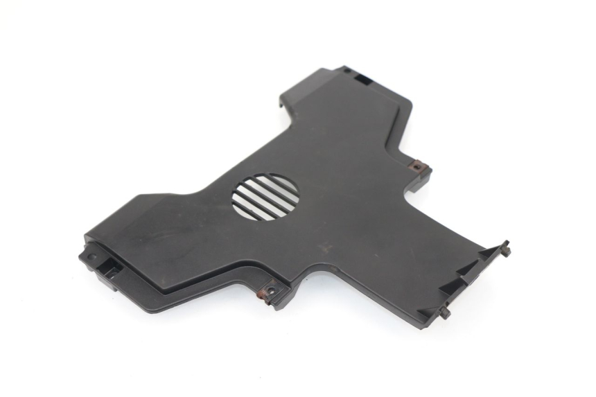 photo de Giunzione carenatura anteriore inf PIAGGIO MP3 500 (2011 - 2015)