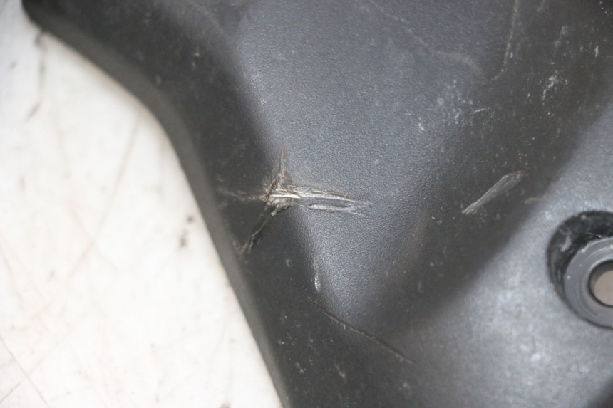 photo de CARENA ANTERIORE CONGIUNZIONE PEUGEOT STREETZONE I 2T 50 (2018 - 2020)