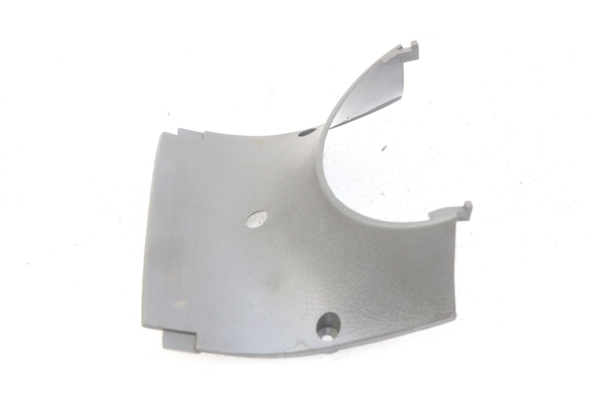 photo de GIUNZIONE PARAURTI ANTERIORE INF SUZUKI CP 80 (1985 - 1996)