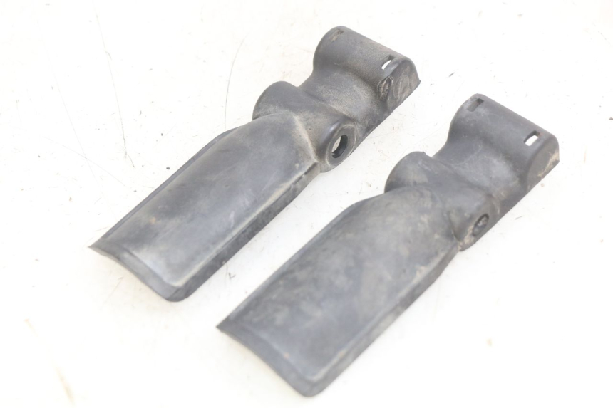 photo de GIUNZIONE PARAURTI ANTERIORE INF PEUGEOT TREKKER 50 (1998 - 2004)