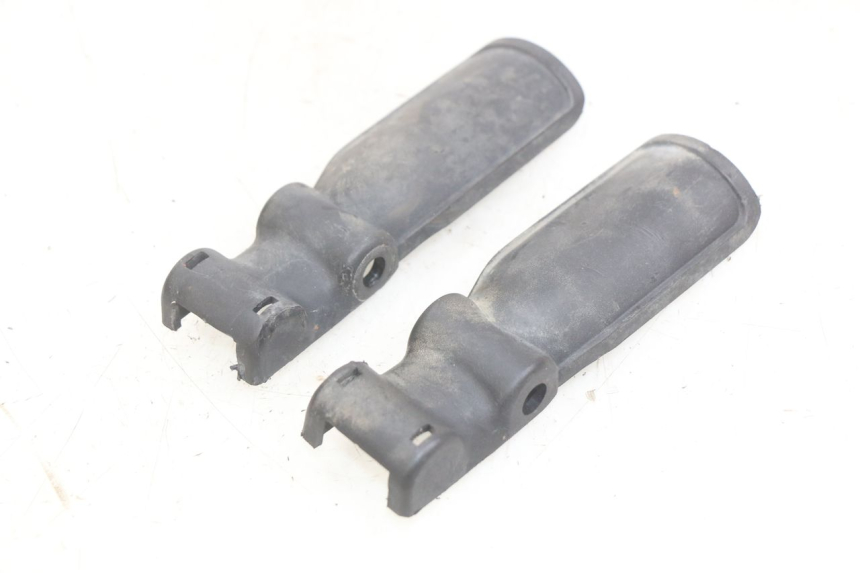 photo de GIUNZIONE PARAURTI ANTERIORE INF PEUGEOT TREKKER 50 (1998 - 2004)