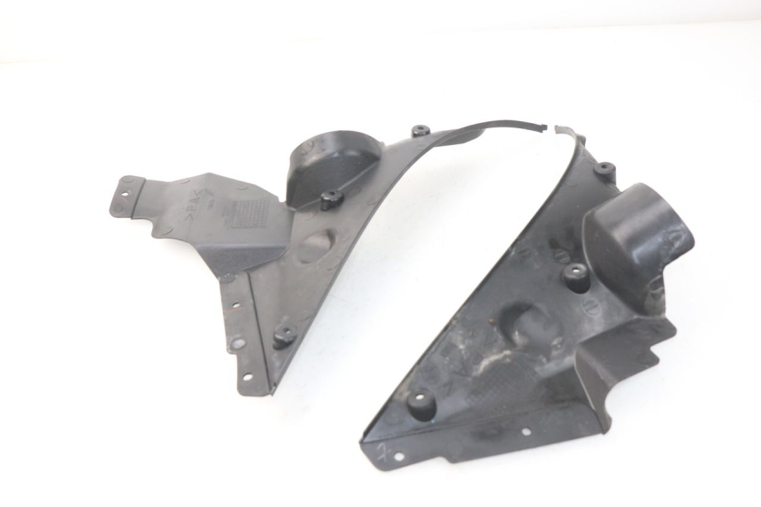 photo de GIUNZIONE PARAURTI ANTERIORE INF YAMAHA FJR ABS 1300 (2006 - 2012)