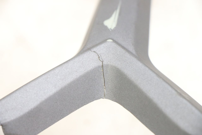 photo de GIUNZIONE CARENA ANTERIORE SYM JET 14 4T 50 (2018 - 2022)