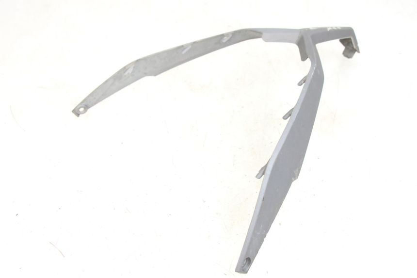 photo de GIUNZIONE CARENA ANTERIORE SYM JET 14 4T 50 (2018 - 2022)