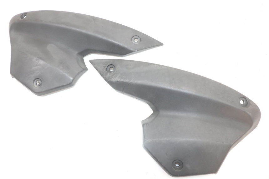 photo de GIUNZIONE CARENA ANTERIORE PEUGEOT KISBEE 4T 50 (2018 - 2022)