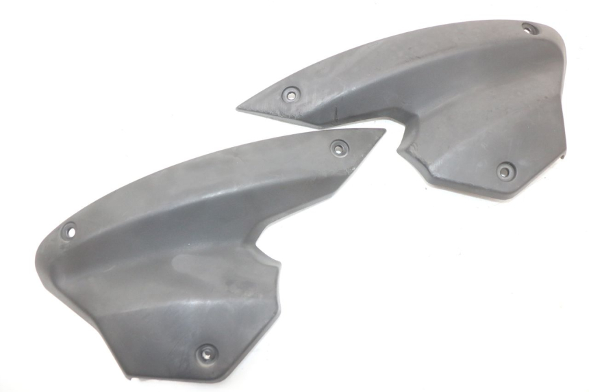 photo de GIUNZIONE CARENA ANTERIORE PEUGEOT KISBEE 4T 50 (2018 - 2022)