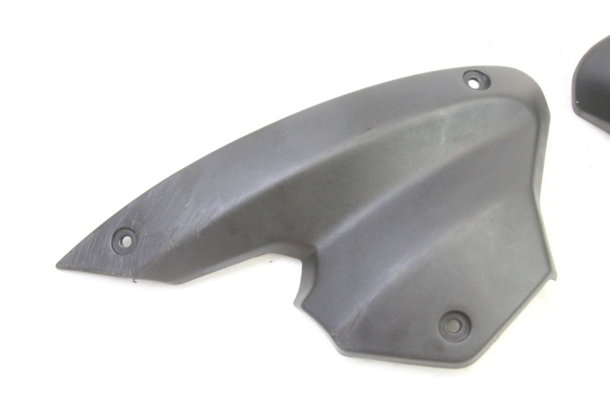photo de GIUNZIONE CARENA ANTERIORE PEUGEOT KISBEE 4T 50 (2018 - 2022)
