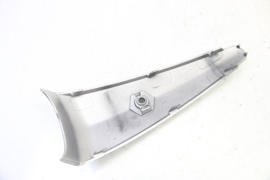 photo de CARENA ANTERIORE CONGIUNZIONE PIAGGIO LIBERTY 4T 50 (2009 - 2015)