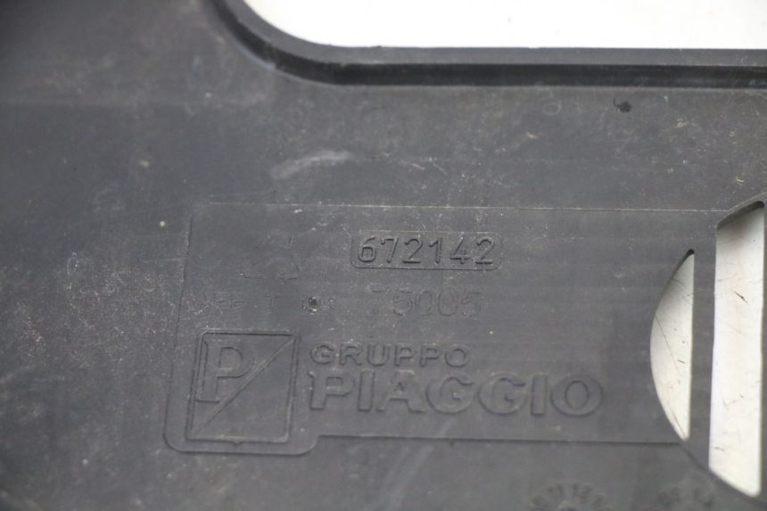 photo de CARENA ANTERIORE CONGIUNZIONE PIAGGIO MP3 500 (2014 - 2016)