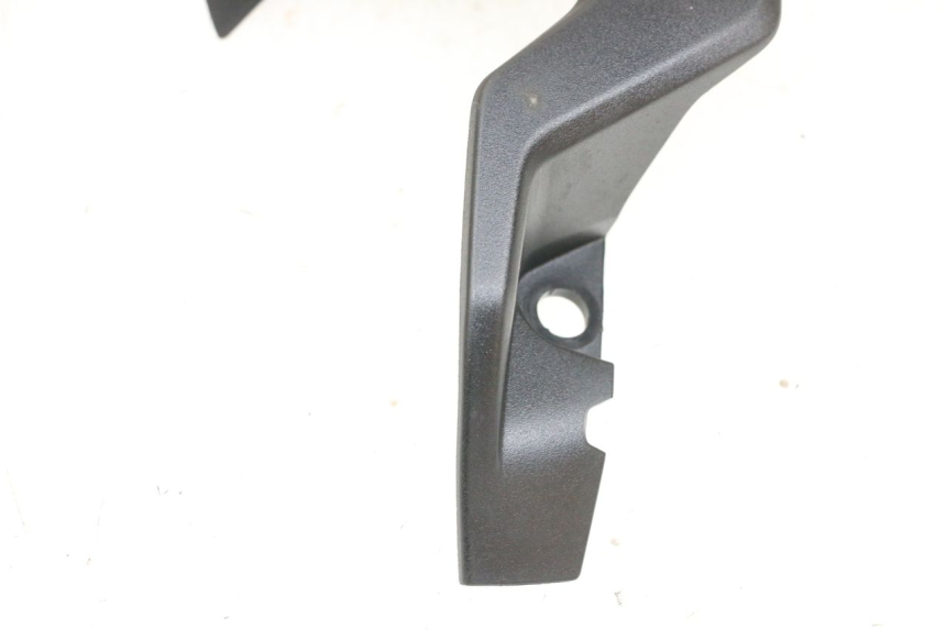 photo de CARENA ANTERIORE CONGIUNZIONE YAMAHA MT-07 MT07 ABS 700 (2018 - 2020) - Dettagli dei punti di fissaggio