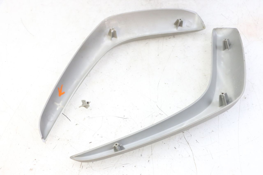 photo de GIUNZIONE CARENA ANTERIORE PIAGGIO FLY 2T 50 (2004 - 2017)