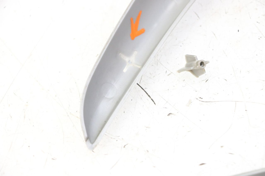 photo de GIUNZIONE CARENA ANTERIORE PIAGGIO FLY 2T 50 (2004 - 2017)