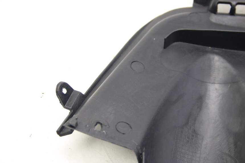 photo de GIUNZIONE CARENA ANTERIORE REVATTO IMPERATOR 125 (2007 - 2015)