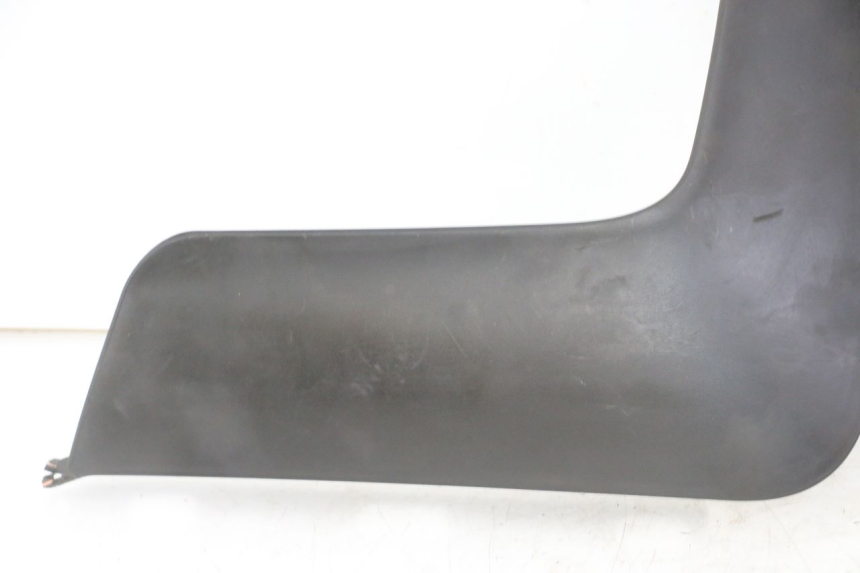 photo de CARENA ANTERIORE CONGIUNZIONE PEUGEOT SATELIS COMPRESSOR K15 125 (2006 - 2009)