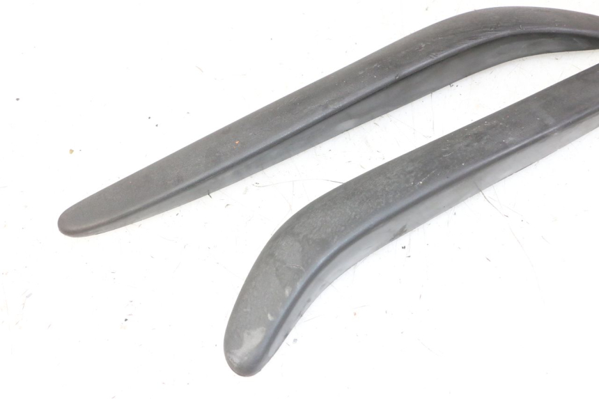 photo de CARENA ANTERIORE CONGIUNZIONE APRILIA SCARABEO GT TOURING 125 (1999 - 2005)