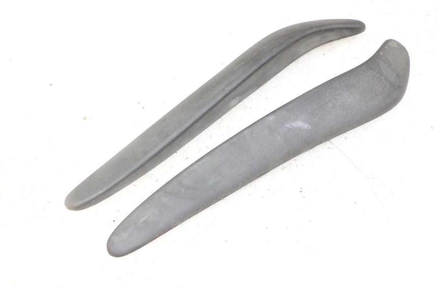 photo de CARENA ANTERIORE CONGIUNZIONE APRILIA SCARABEO GT TOURING 125 (1999 - 2005)