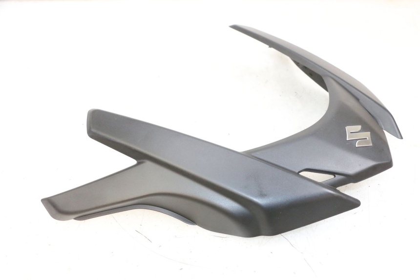 photo de GIUNZIONE PARAFANGO ANTERIORE SUP SUZUKI BURGMAN 650 (2013 - 2020)