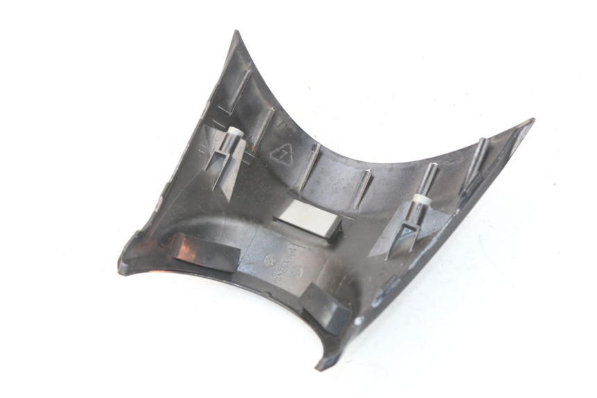 photo de Giunzione carena anteriore superiore YAMAHA BW'S BWS 125 (2010 - 2013)