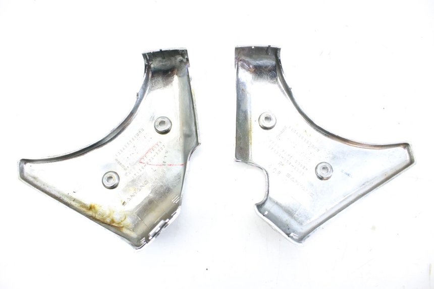 photo de GIUNZIONE CARENA ANTERIORE SUP SYM HUSKY 125 (1999 - 2005)