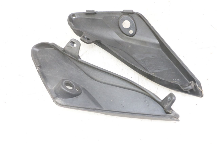 photo de CARENA ANTERIORE CONGIUNZIONE PIAGGIO IE MP3 YOURBAN 300 (2011 - 2016) - Zoom sullo stato d'uso