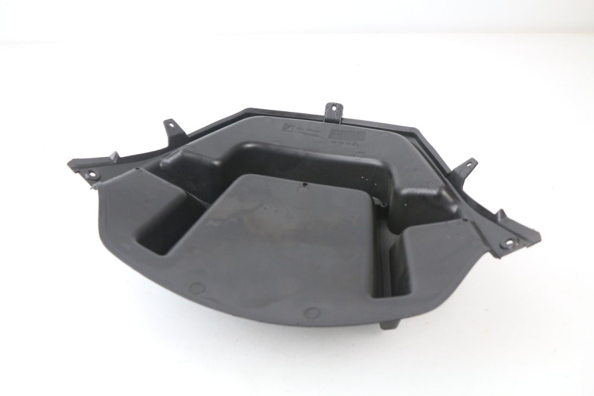 photo de CARENA ANTERIORE CONGIUNZIONE PIAGGIO MP3 500 (2011 - 2015)