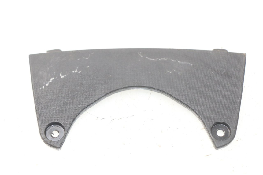 photo de Giunzione carena anteriore superiore PIAGGIO MP3 HPE 500 (2019 - 2022)