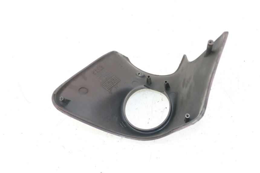 photo de CARENA ANTERIORE CONGIUNZIONE APRILIA SCARABEO GT TOURING 125 (1999 - 2005)