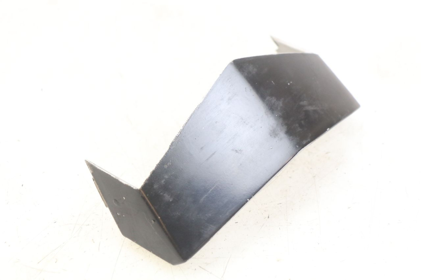 photo de GIUNZIONE CARENA ANTERIORE SUP PEUGEOT VIVACITY NEW 2T 50 (2008 - 2017)