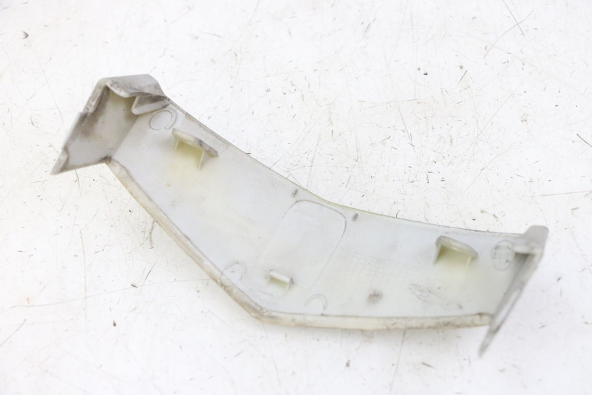 photo de GIUNZIONE CARENA ANTERIORE SUP PEUGEOT VIVACITY NEW 2T 50 (2008 - 2017)