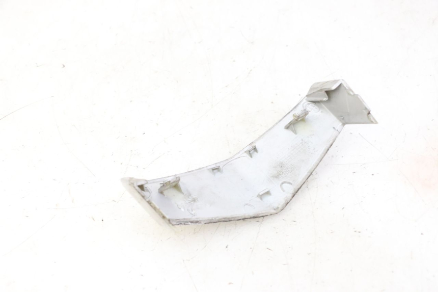 photo de GIUNZIONE CARENA ANTERIORE SUP PEUGEOT VIVACITY NEW 2T 50 (2008 - 2017)