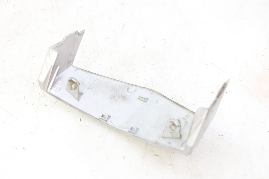 photo de GIUNZIONE CARENA ANTERIORE SUP PEUGEOT VIVACITY NEW 2T 50 (2008 - 2017)