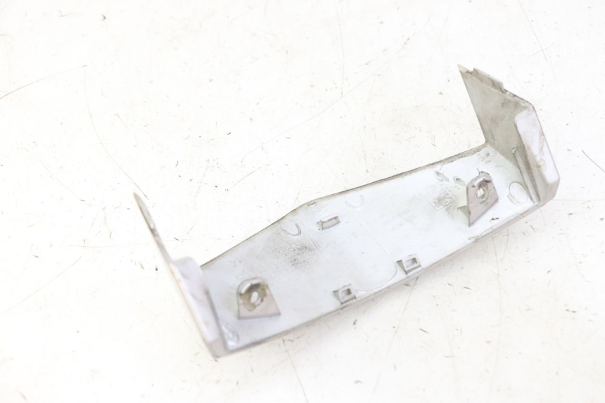 photo de GIUNZIONE CARENA ANTERIORE SUP PEUGEOT VIVACITY NEW 2T 50 (2008 - 2017)