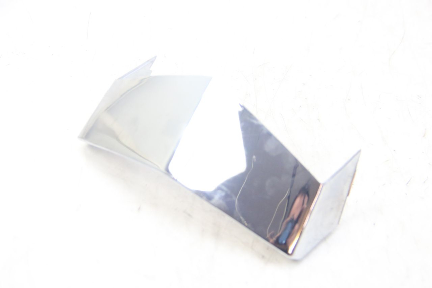 photo de GIUNZIONE CARENA ANTERIORE SUP PEUGEOT VIVACITY NEW 4T 50 (2008 - 2017)